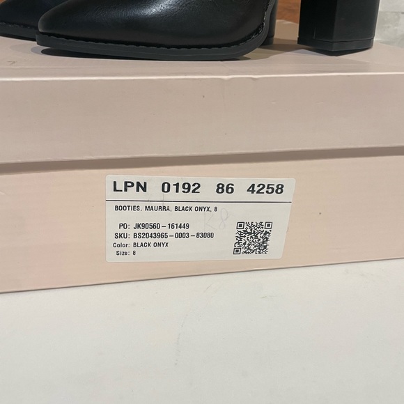 NEW Black Ankle Booties - JustFab - Picture 5 of 6